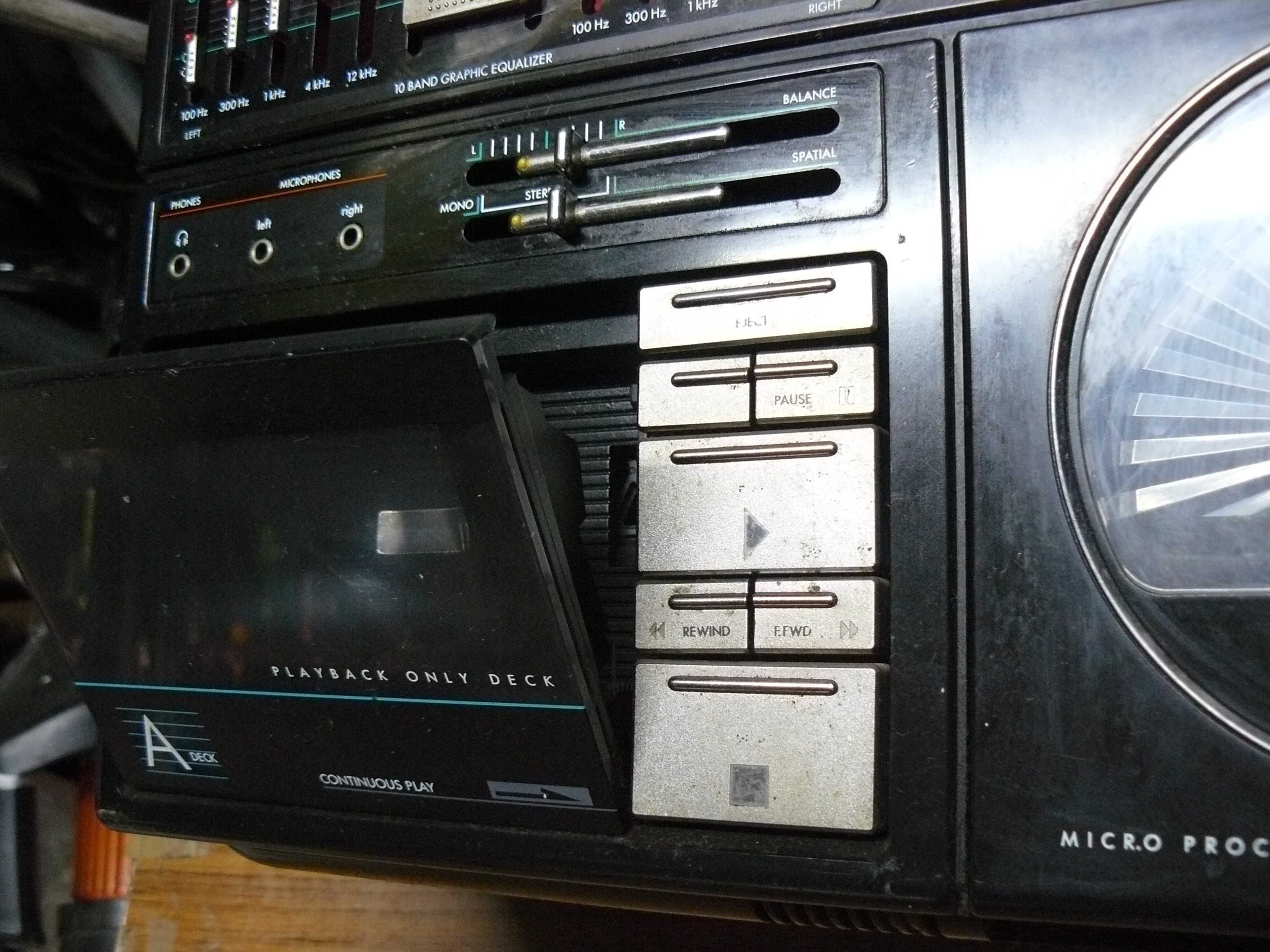 Radiomagnetofon Philips z CD i kolumnami kompletny