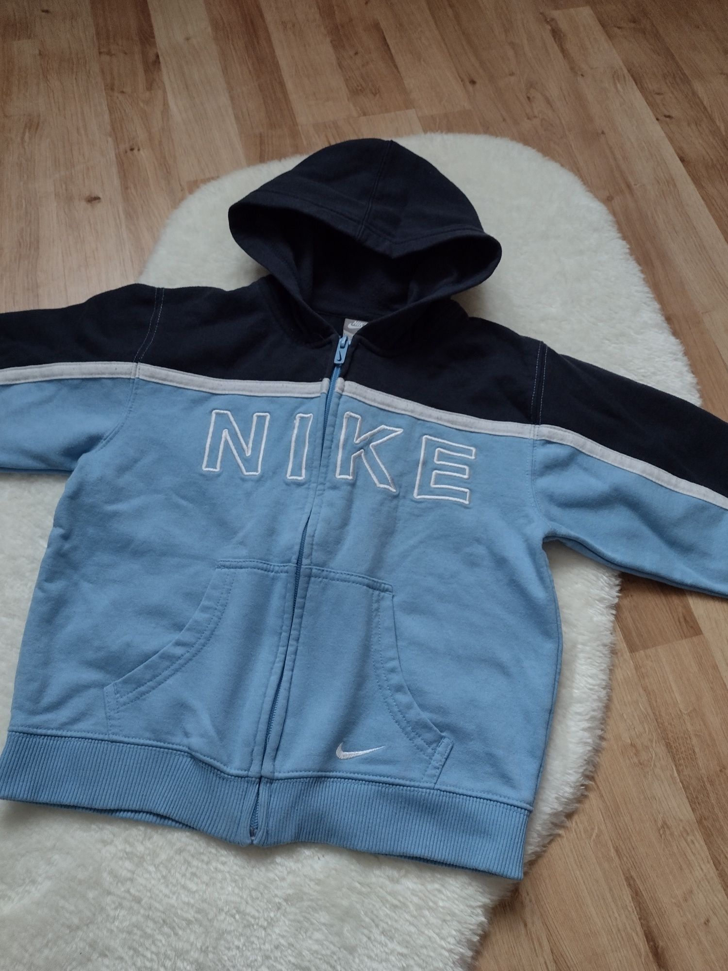 Bluza Nike rozpinana 128-134cm