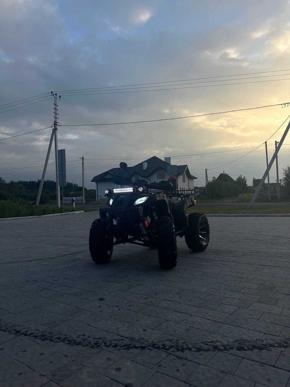 Квадроцикл хамер250