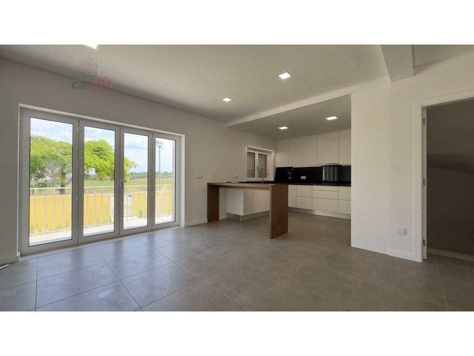 Vende-se fabulosa Moradia pronta a habitar, Alcochete