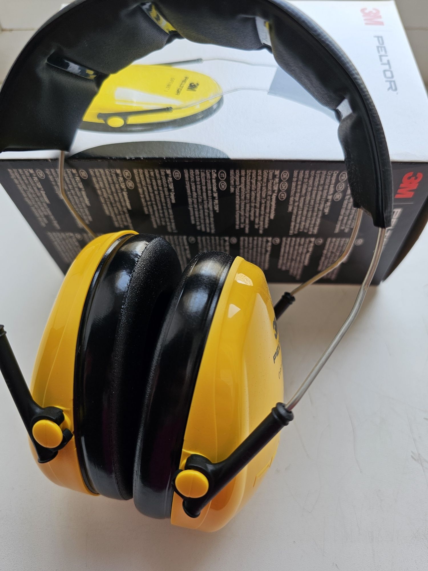 Навушники 3М Peltor Optime 1 Hearing protector, H 510 A
Hearing protec
