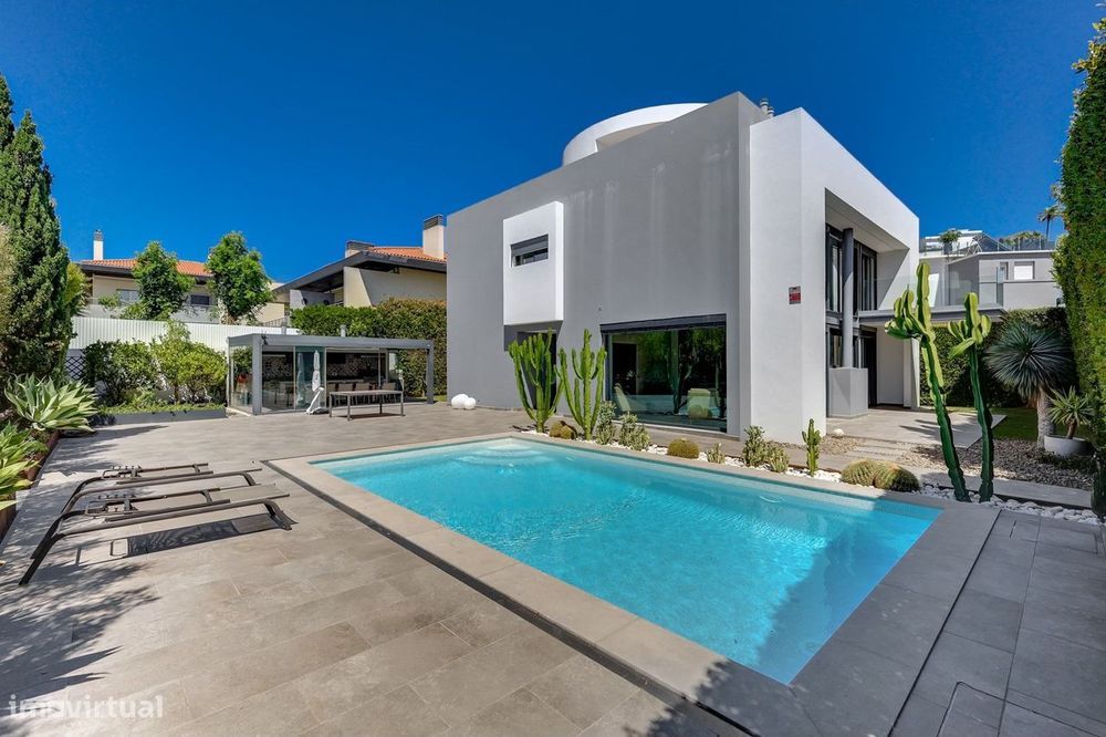 Moradia T5 de Luxo no Estoril — Exclusividade, Conforto e Estilo de Vi