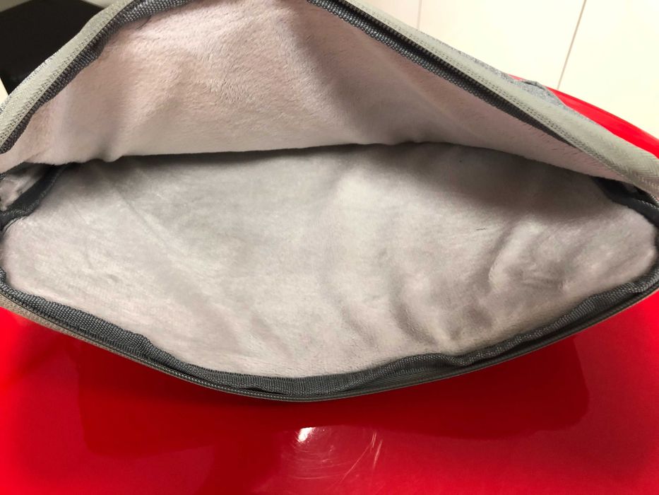 Pokrowiec Etui Na Tablet/Laptop RGL Czarny 14" FV23%