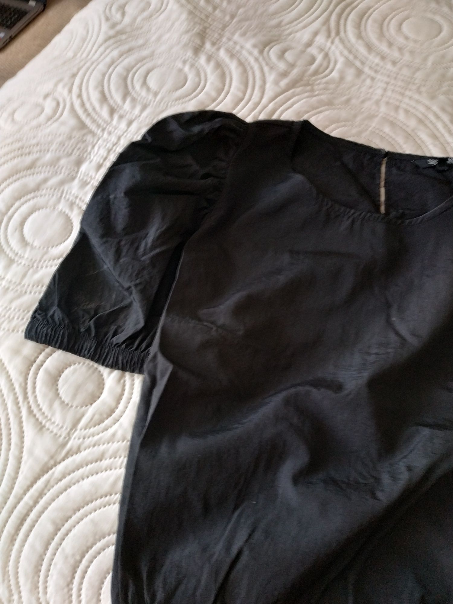 Bluzka  czarna z tafty