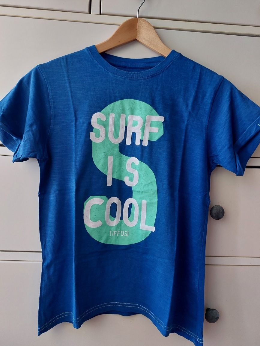 T-shirts menino. Marca: Tiffosi.