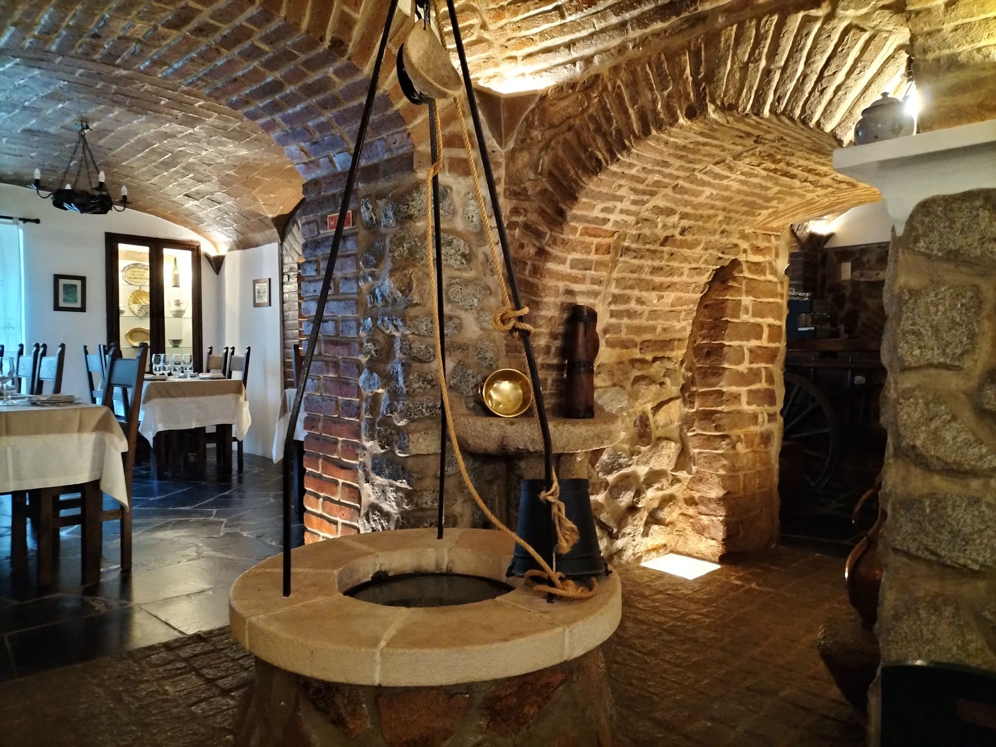 Vende-se prédio com restaurante no Alentejo