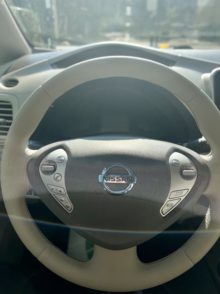 Nissan Leaf Bose SV 24 2015