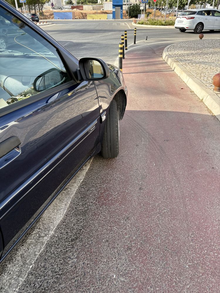 Citroen saxo 1.1 c/ pouquíssimos kms.