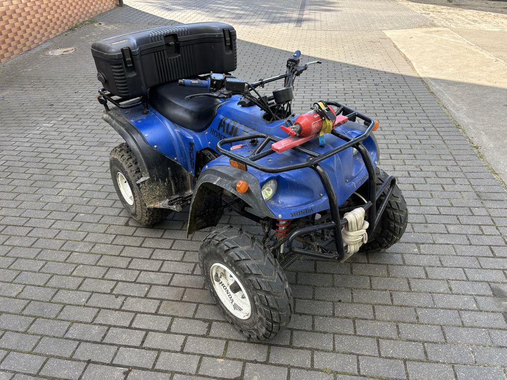 Quad Adly 300 , na wzór Honda TRX 300
