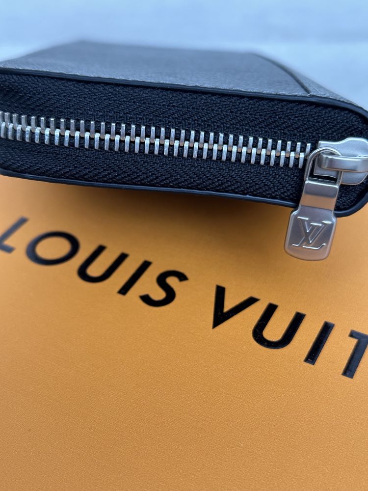 Кошелёк Louis Vuitton