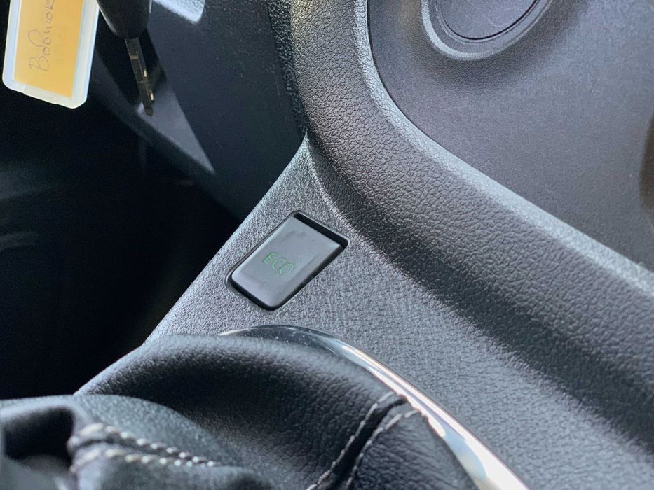 Renault Trafic 2019 9 місць