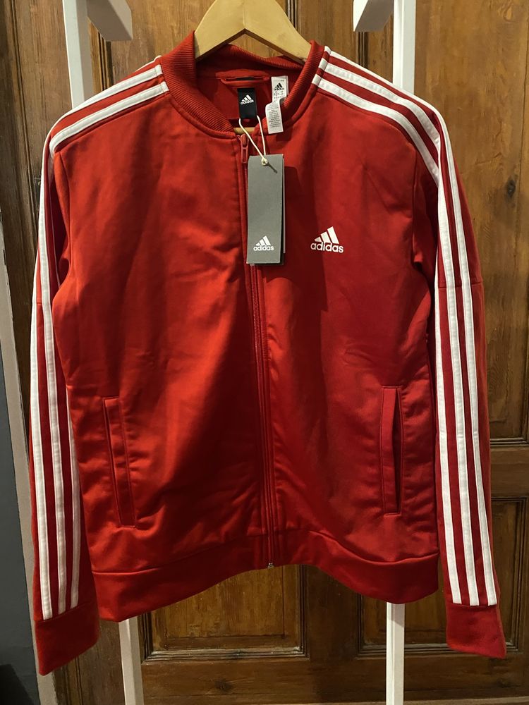 Czerwony dres Adidas - damski