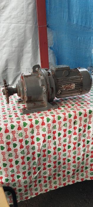 Электро мотор редуктор