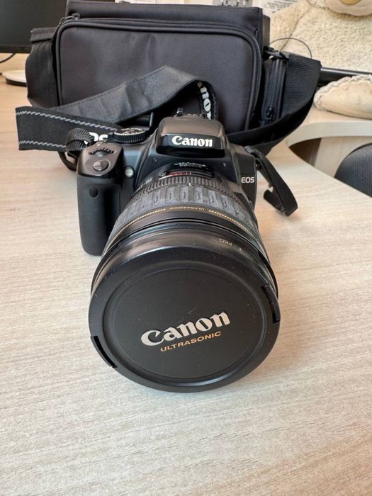 Продам фотоаппарат Canon EOS400D DS126151