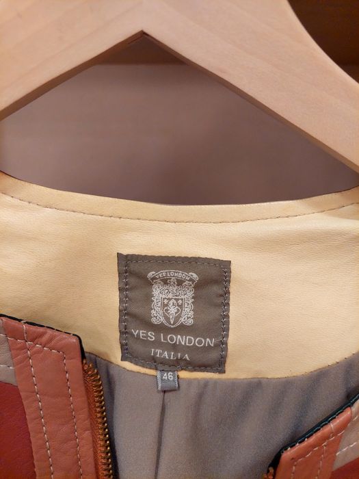 Шкіряна жіноча куртка