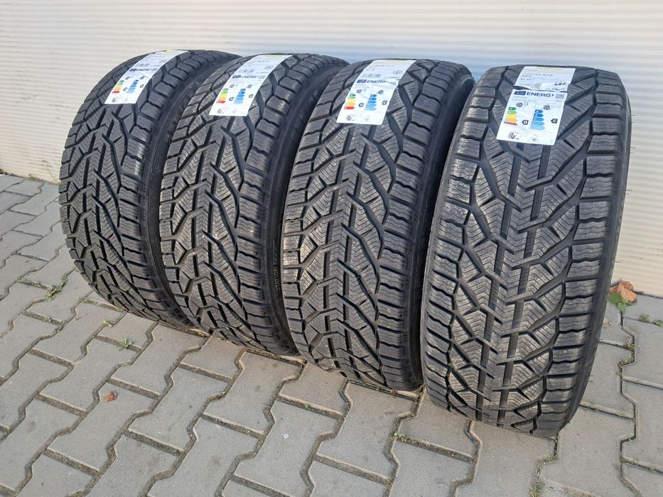4x 235/45r18 Kormoran Snow opony zimowe nowe