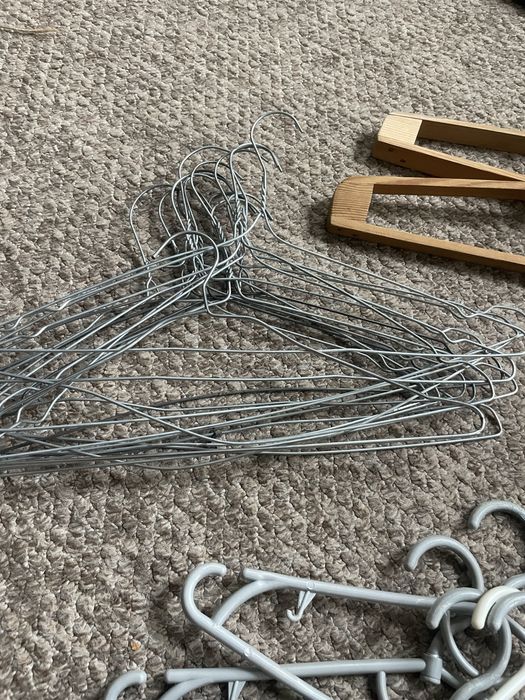 Вішалки вішаки вешалка