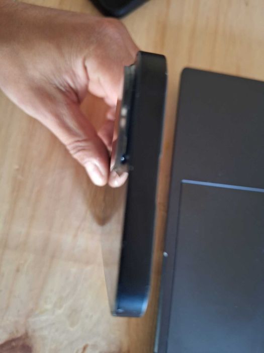 iPhone 13 com 256 gb em bom estado