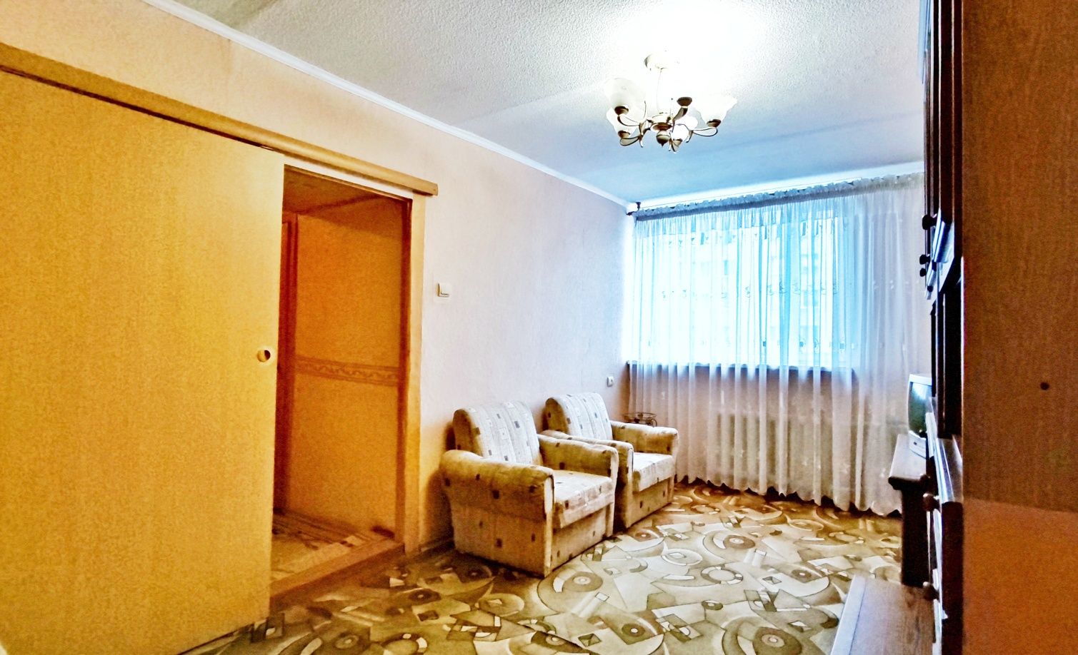 Продаж 2-х кімнатна квартира Набережна Перемоги