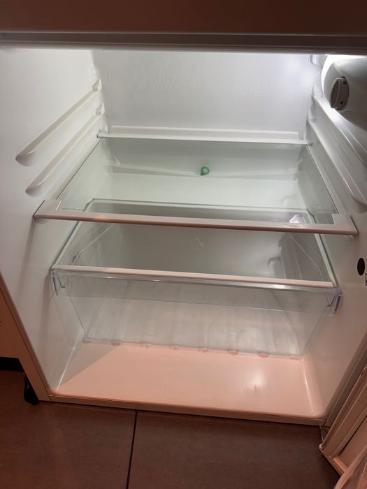 Lodówka mała używana Rezerwacja