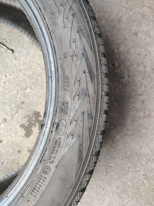 Nokian 275 45 r20