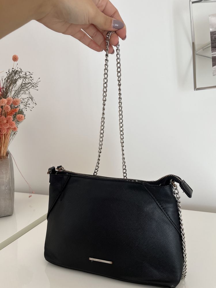 Mala bershka preta