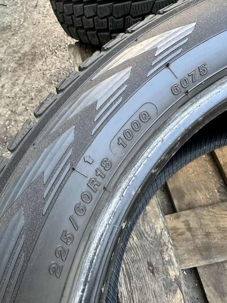 Шини 225 60 18 100Q Yokohama Ice Guard G075 пара