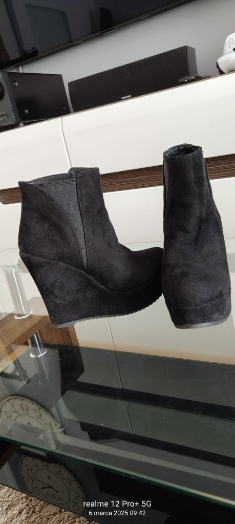 Czarne botki roz 38