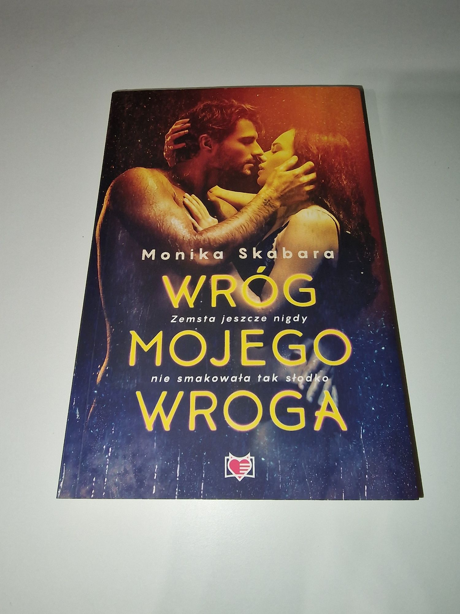 Wróg mojego wroga- Monika Skabara