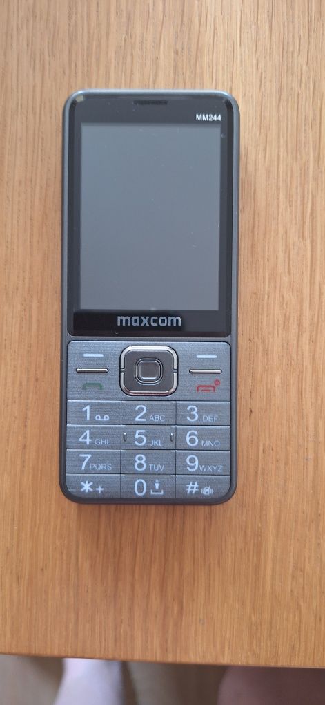 Maxcom MM 244  .