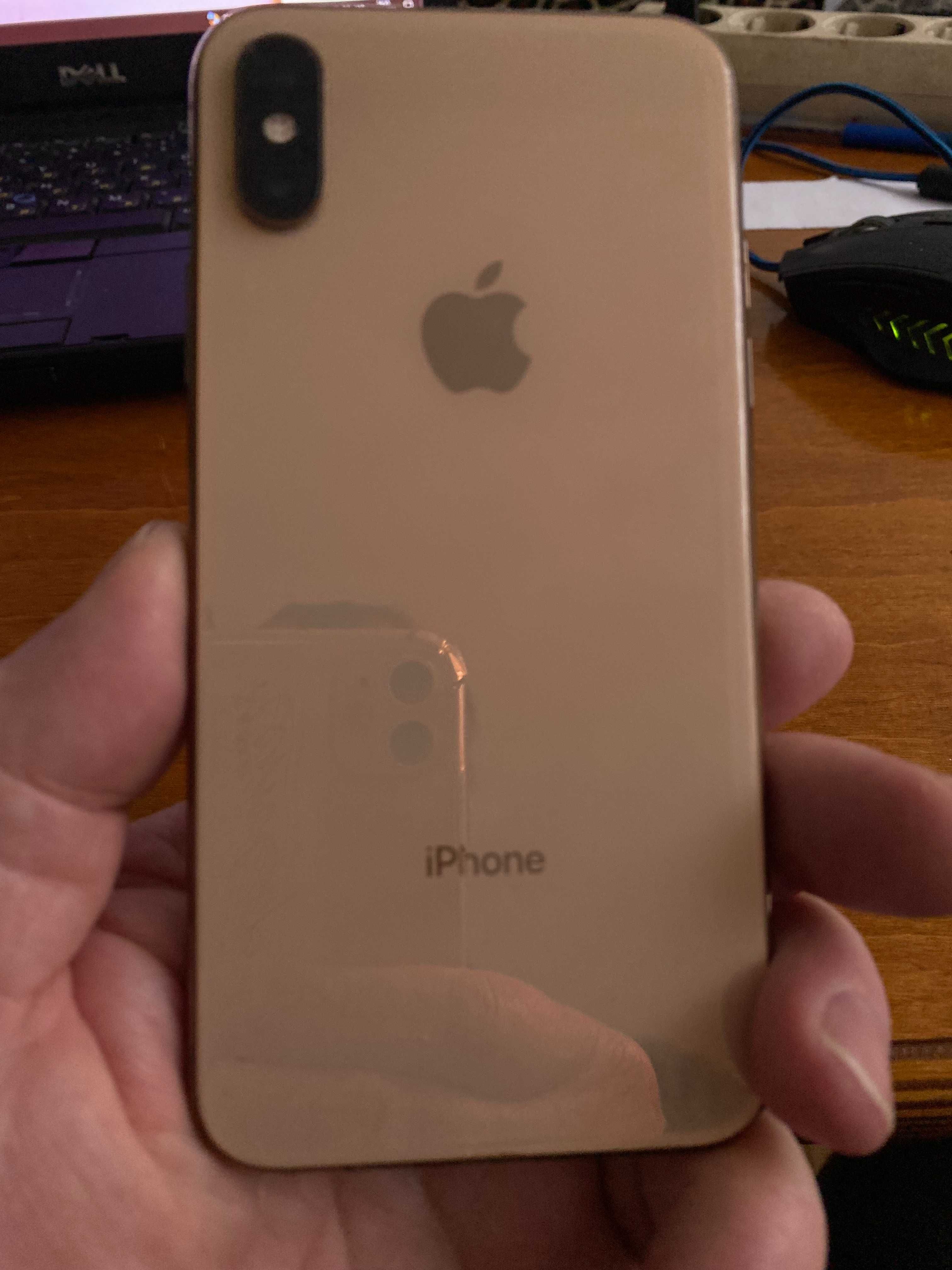 Iphon 10 xc 64 gb 73% батарея