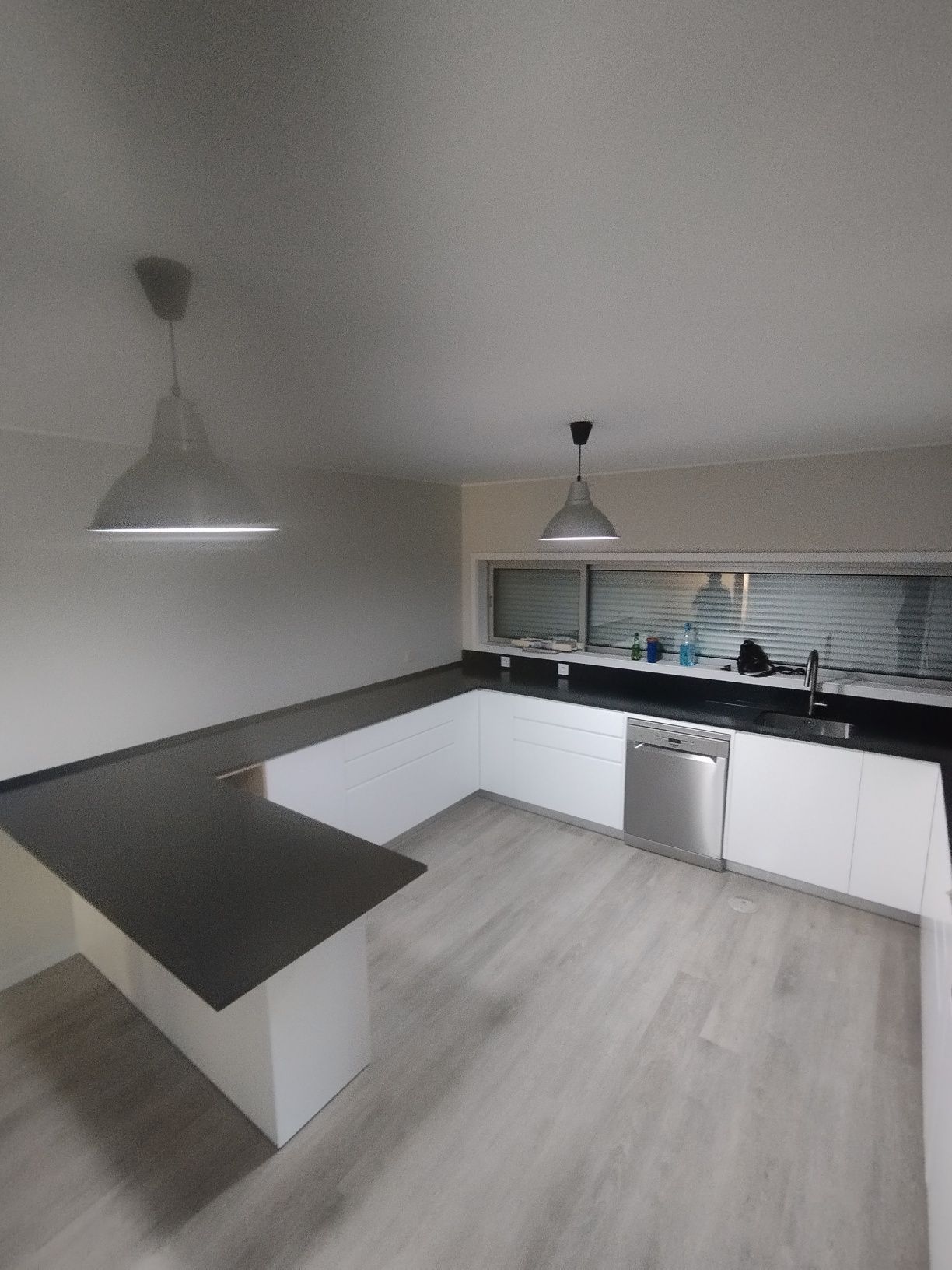 Cozinhas novas ,fabrico próprio