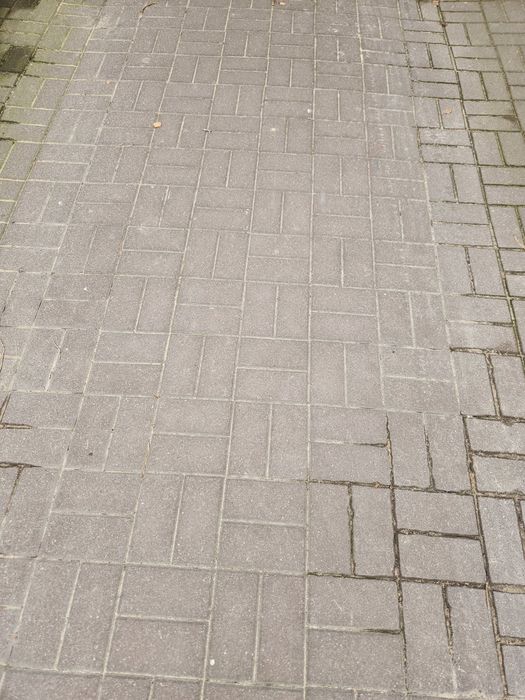 Oddam za darmo kostka brukowa