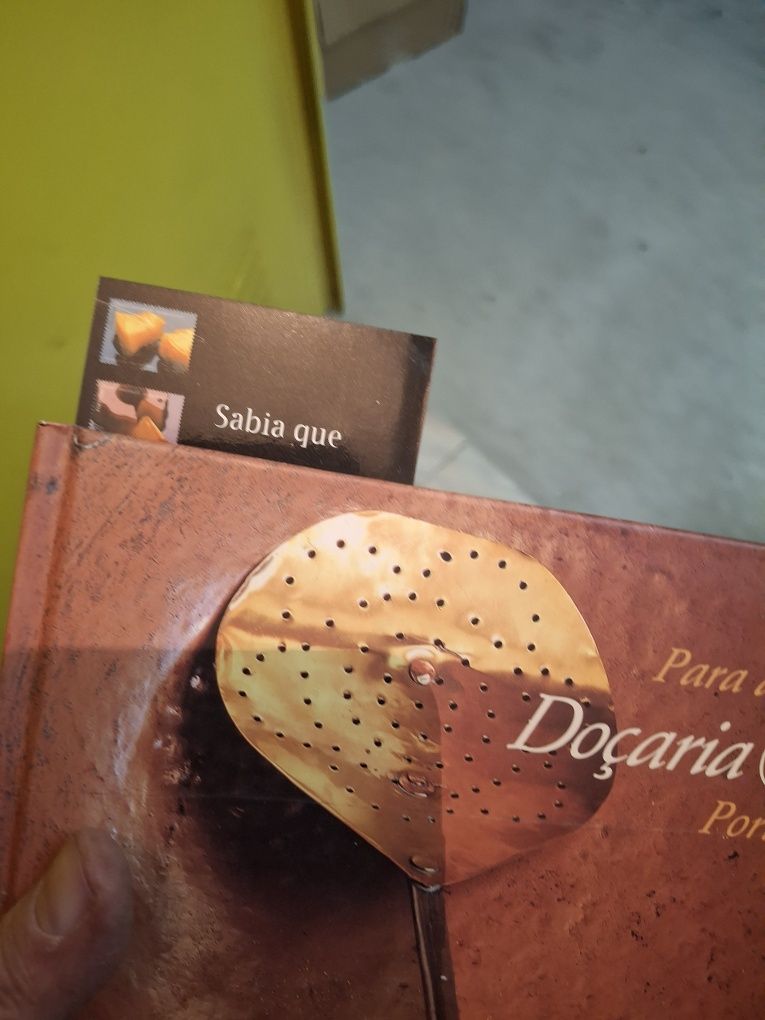 Livro CTT culinária Doçaria Conventual