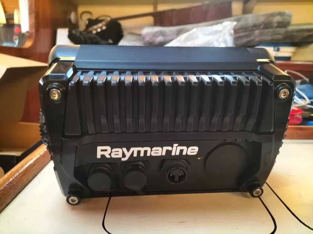 Raymarine Chartplotter Axiom+ 7