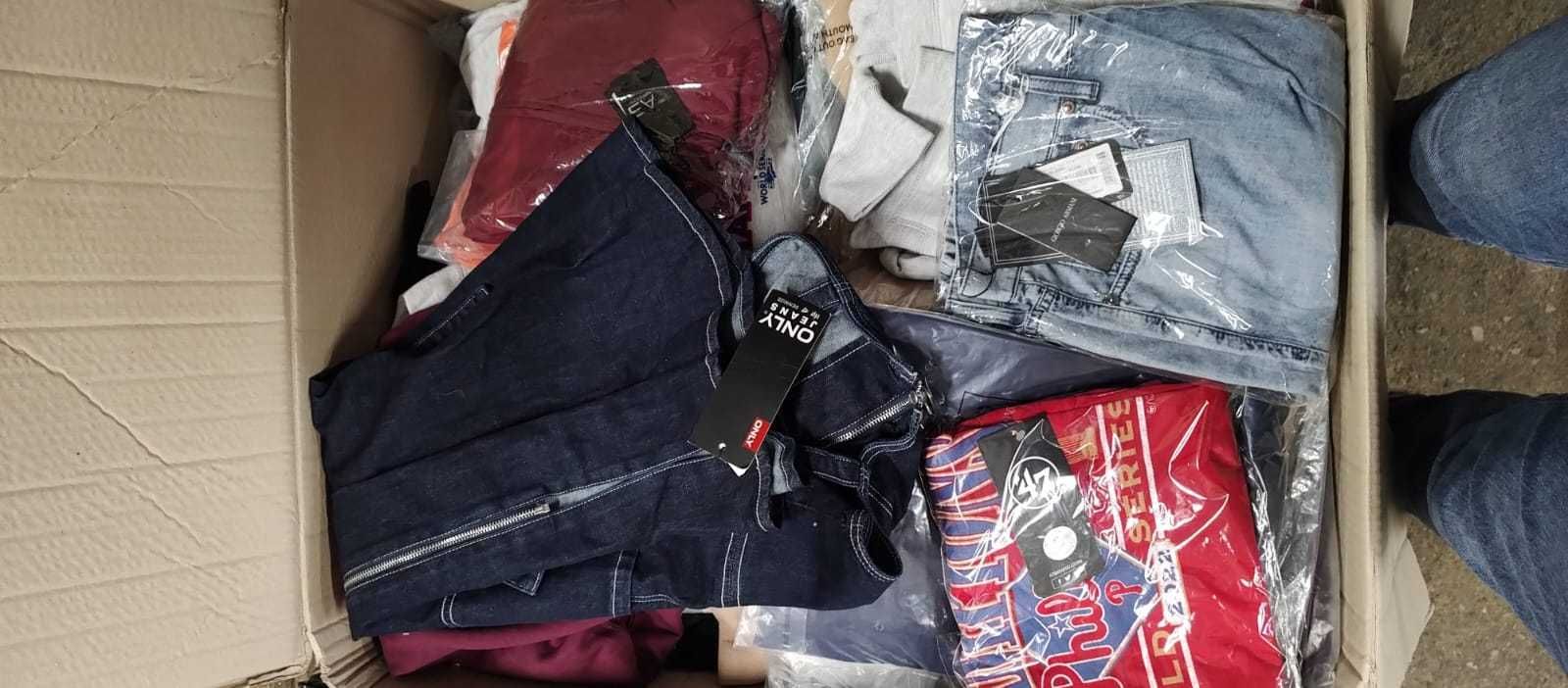 Box Pakiet 25kg Nowa Odzież kat.AB /Quess Adidas Nike Armani/Mix/ Hurt