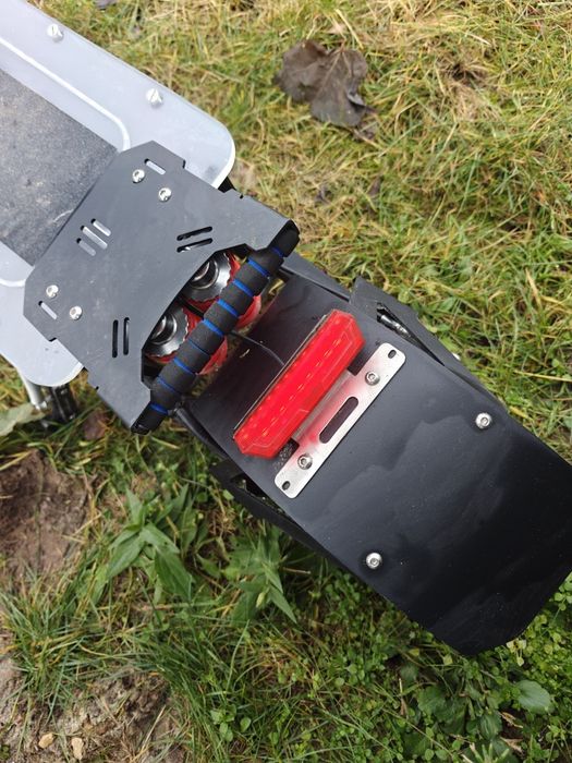 Hulajnoga elektryczna 8000W, do 100km zasiegu,60V 40Ah 13 cali koła te