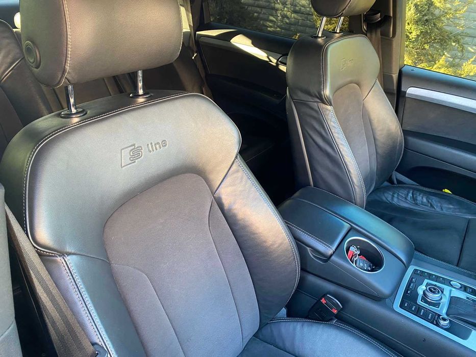 Продаю Audi Q7 2015 год  3.0 тди  Комплектация S line