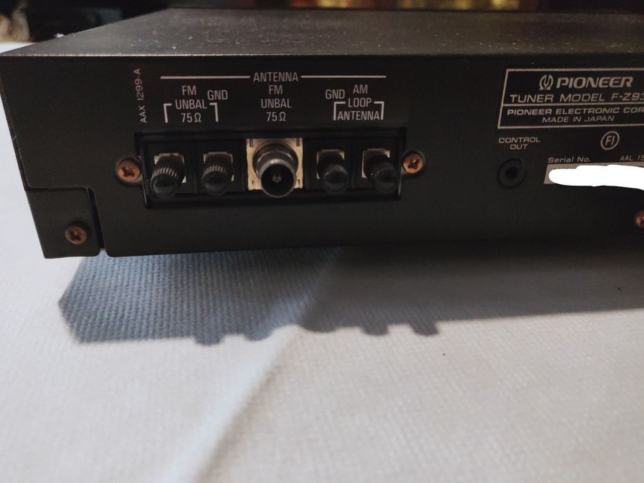 Pioneer - FM/AM Digital Synthesizer Tuner F-Z93L64286248123267120