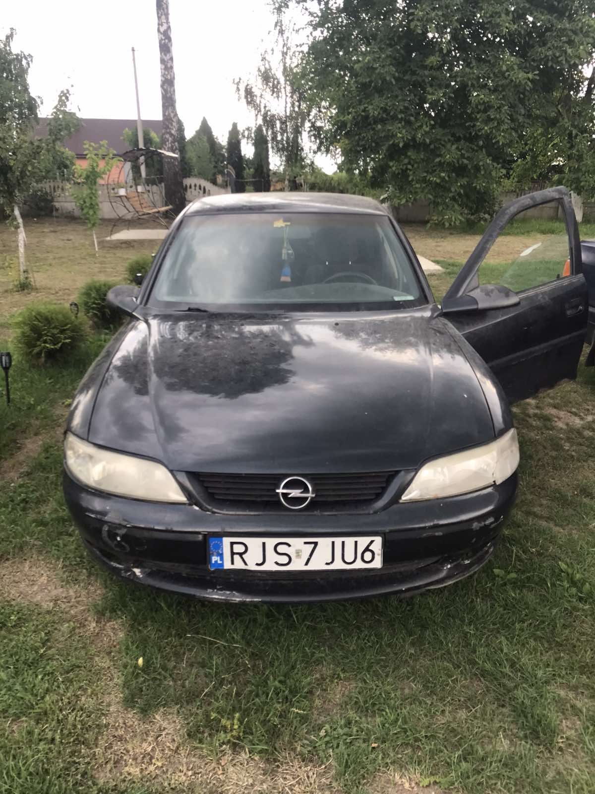 Opel vectra b розборка є три машини