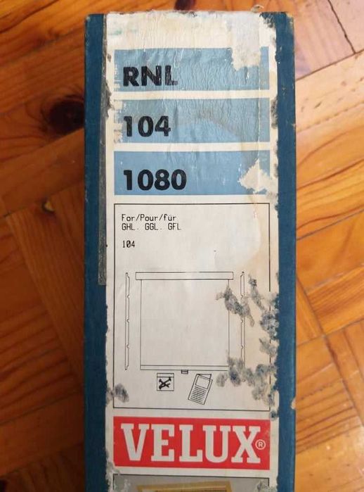 Cortina de resorte Velux