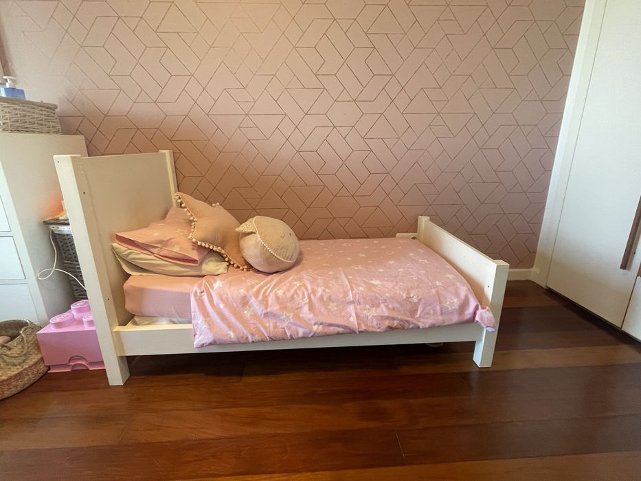 Berço/cama infantil + colchão MICUNA