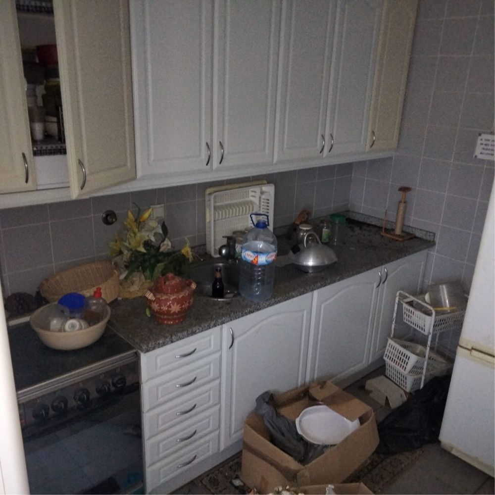 T2 C/ Garagem (pouco tempo de uso) p/ PARTICULARES-S/Med. Imobiliária