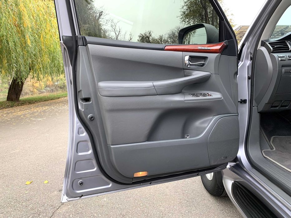 Lexus LX 570 один владелец! Вся по Тойоте!