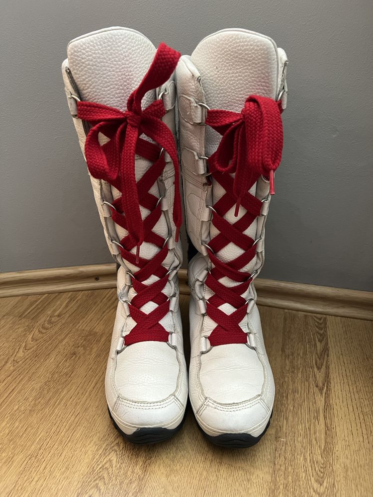 Buty skórzane wysokie kozaki ociepane wiązane tommy hilfiger