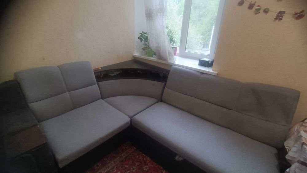 Продам диван розкладний двохспальний