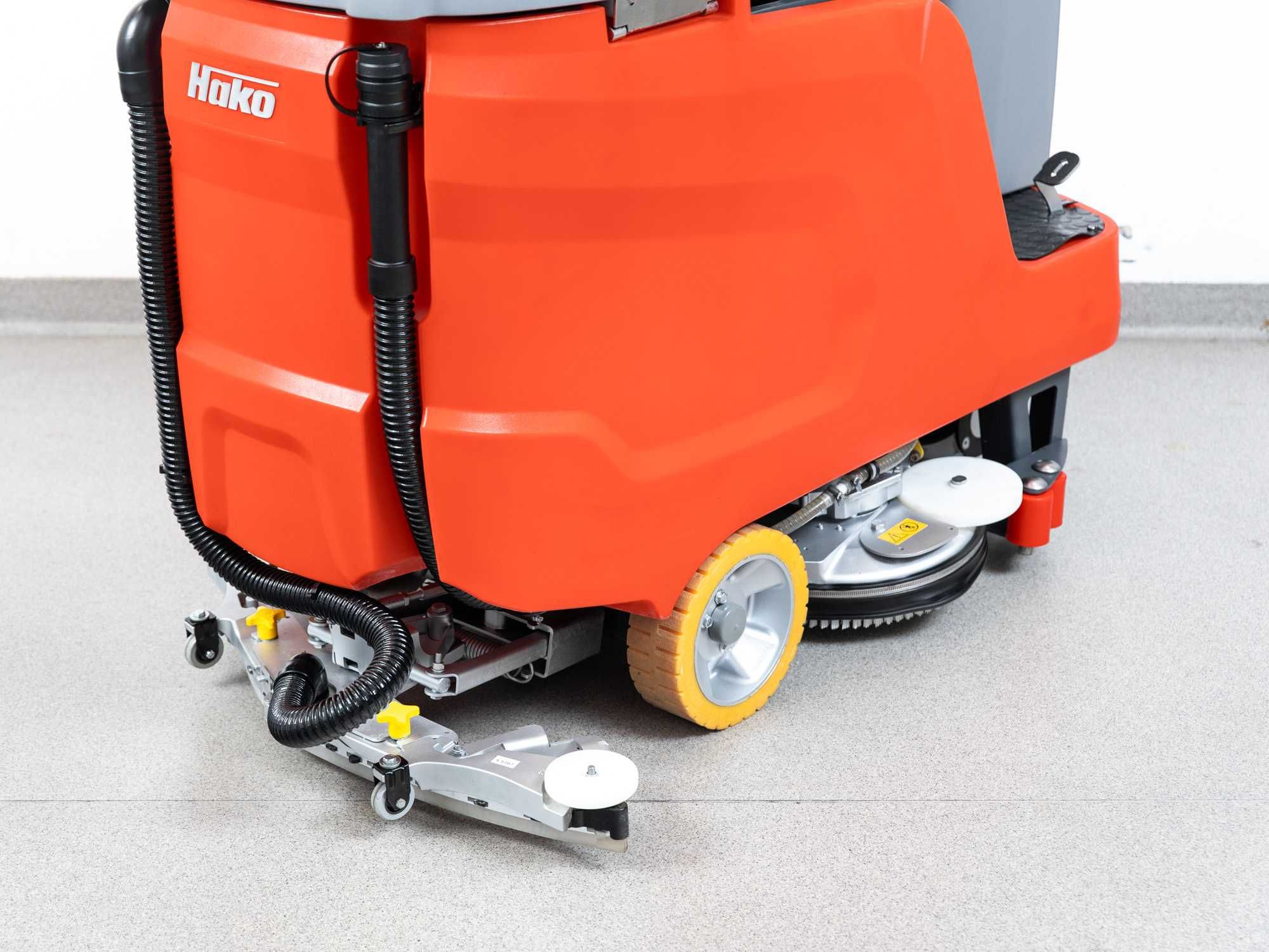 Szorowarka Hako Scrubmaster B75 R NOWE BATERIE 2020r 165h 24000netto