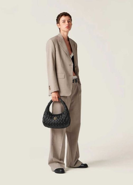 Сумка Miu Miu Wander Matelasse Medium Hobo Bag Black