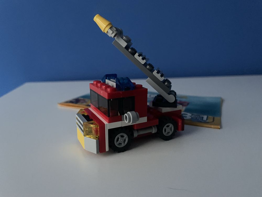 Lego Ceeator 3w1 6911 mały wóz strażacki