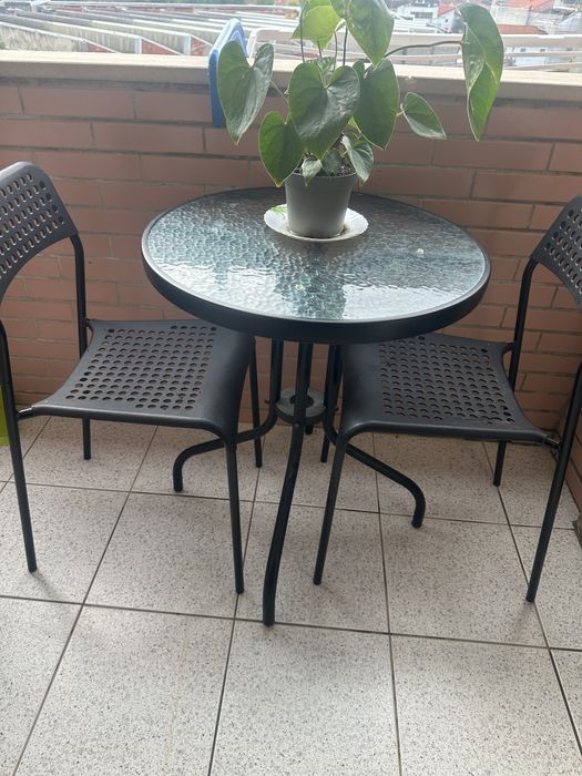 Mesa como nova de varanda